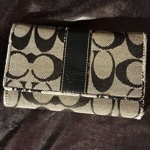 Trifold coach wallet